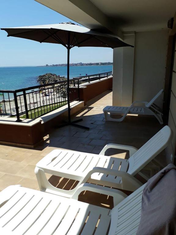 Akrotiriya Apartments Suite Nesebar Rum bild